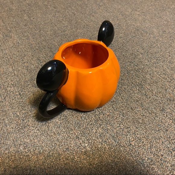 Ceramic Disney Mickey Mouse Pumpkin Halloween Mug - Picture 3 of 8